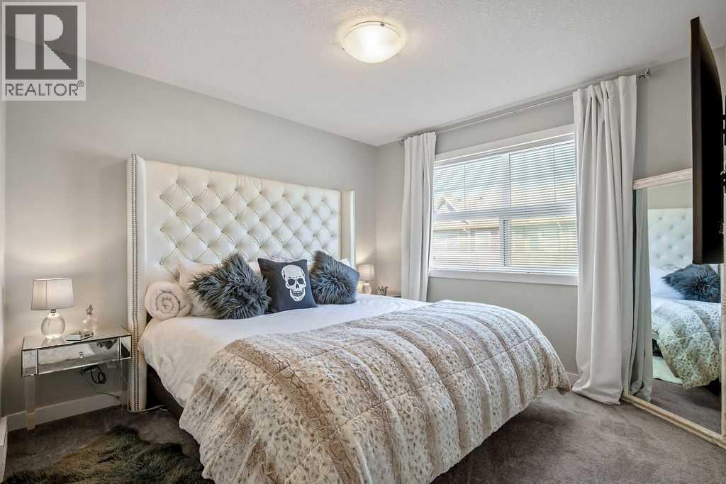 18 Legacy Path SE, Calgary, Alberta  T2X 4H9 - Photo 33 - A2346326