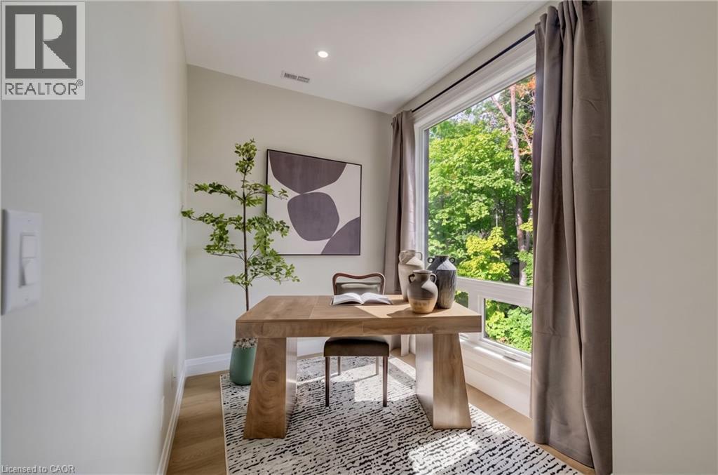 210 HERITAGE Drive Unit# 2-Upper unit (The Grove), Kitchener, Ontario