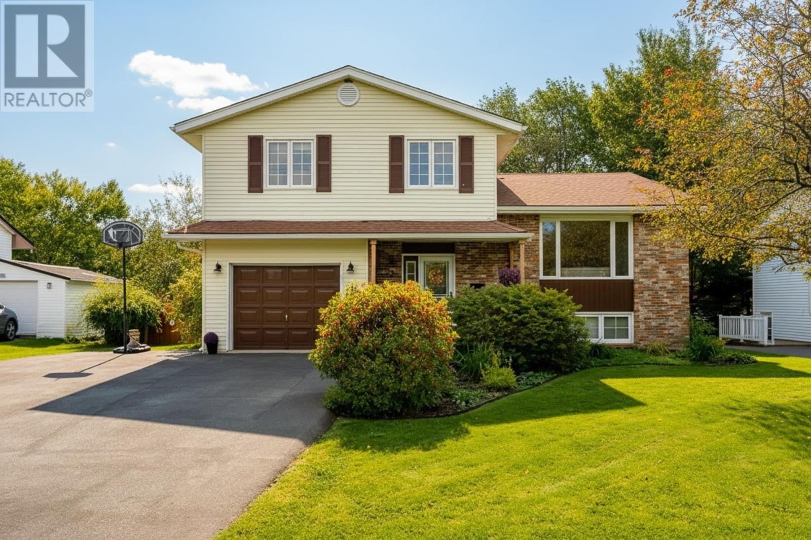 2 Joan Eleanor Drive, Dartmouth, Nova Scotia  B2W 5Z9 - Photo 1 - 202623925