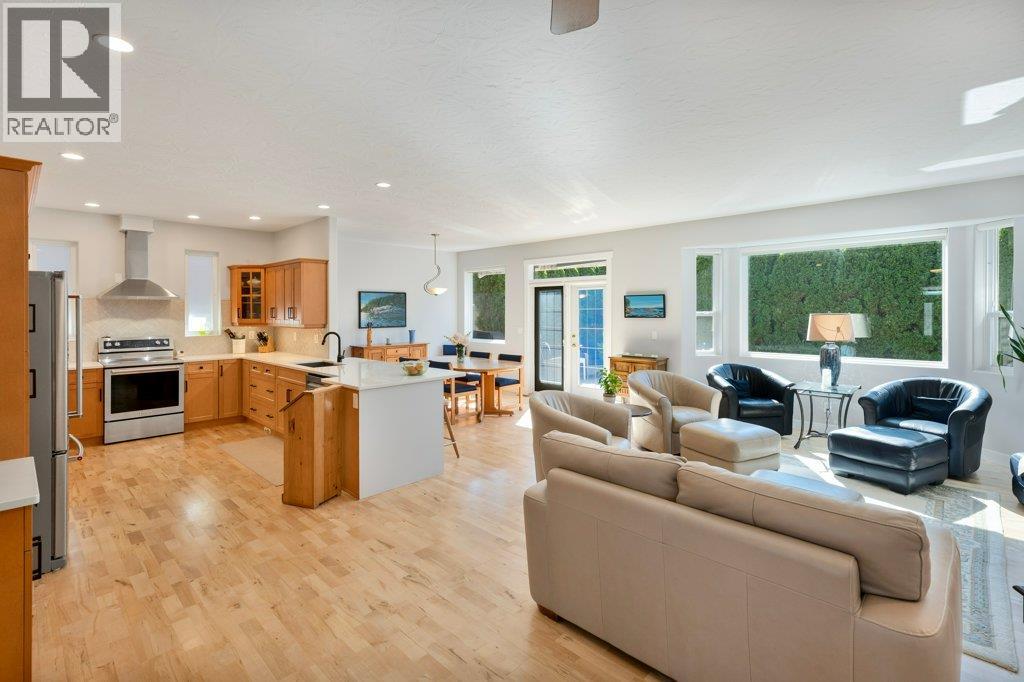 6960 Chardonnay Place, Oliver, British Columbia  V0H 1T4 - Photo 7 - 10400395