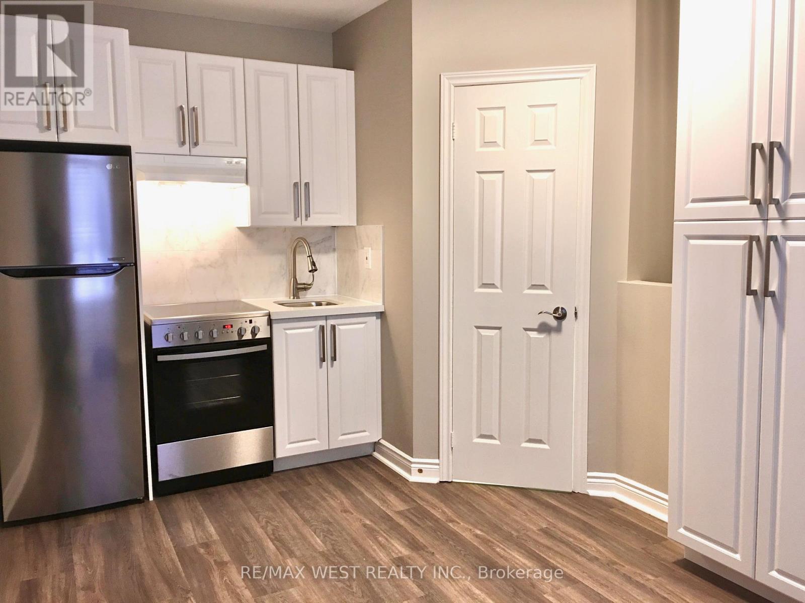 173 Lappin Avenue E, Toronto, Ontario  M6H 7Y7 - Photo 11 - W13808950