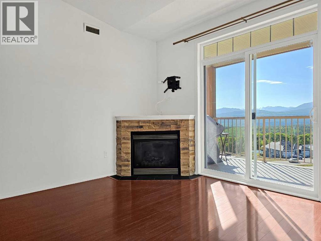 402, 160 Moberly Road