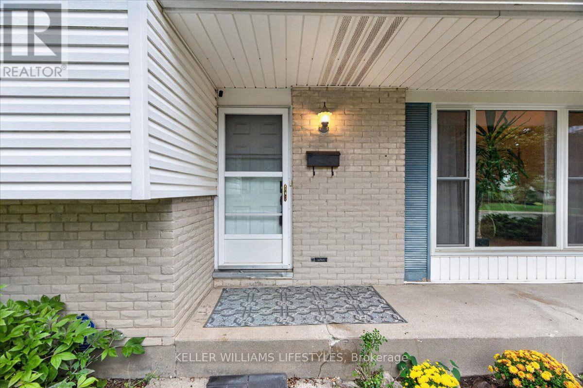 76 Fox Mill Crescent, London South, Ontario  N6J 2B4 - Photo 3 - X13809458