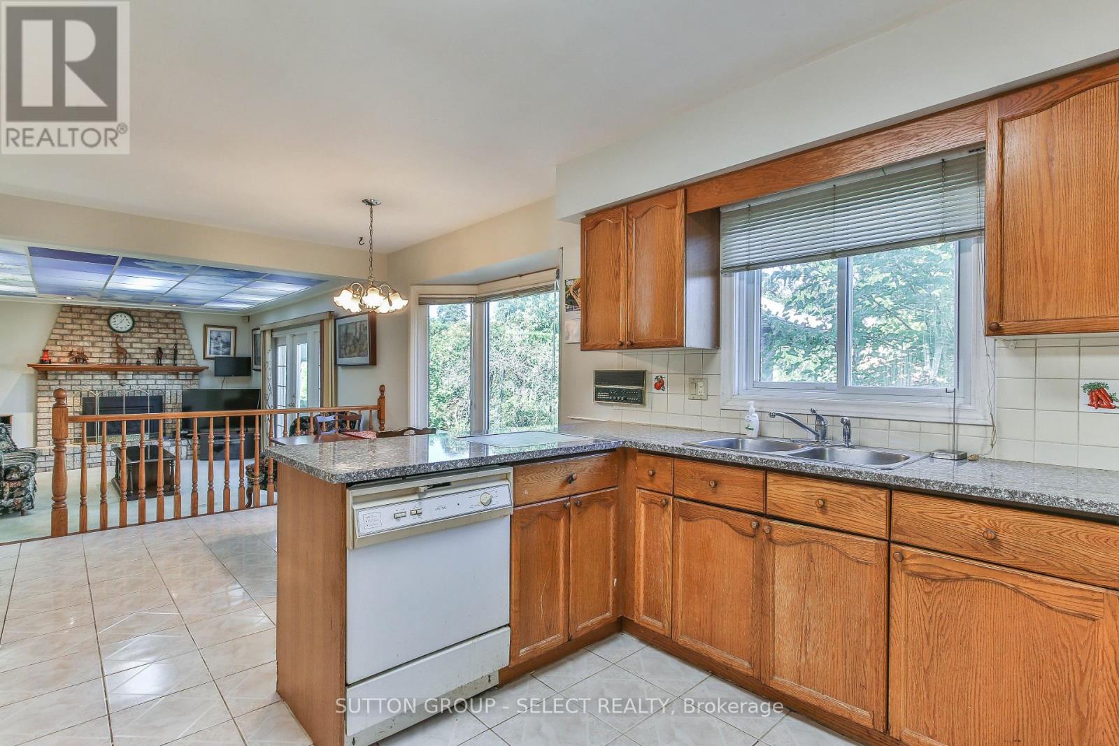 158 Ambleside Drive, London North, Ontario  N6G 4P4 - Photo 11 - X13809534