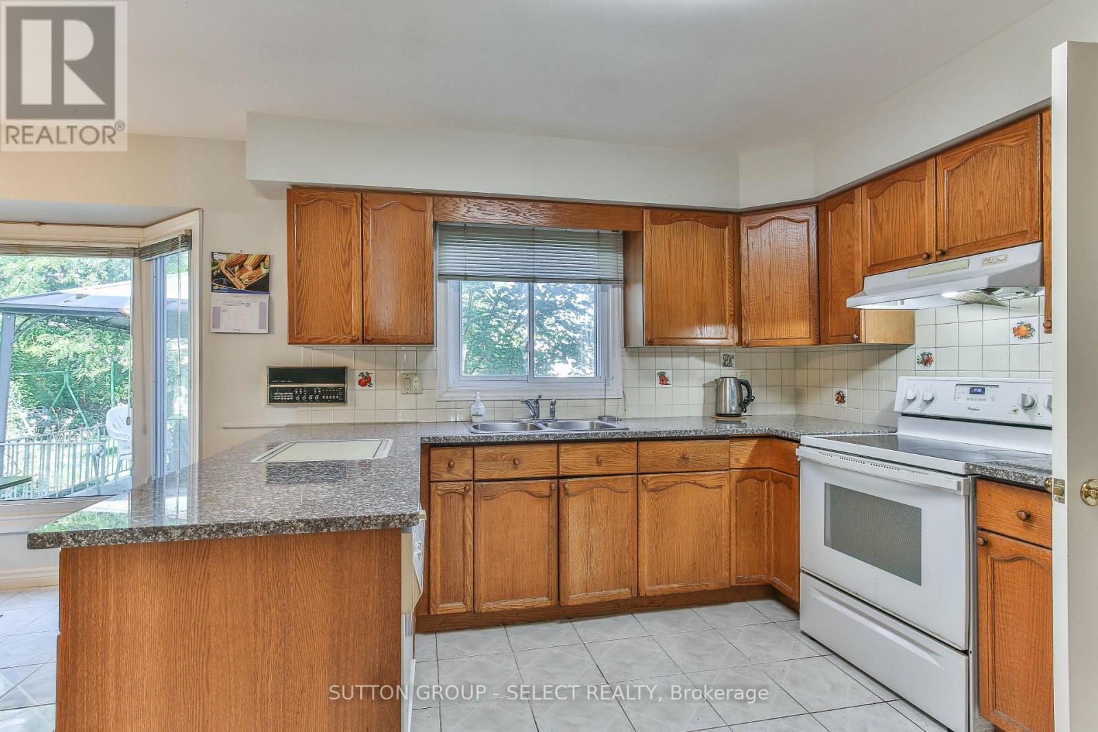 158 Ambleside Drive, London North, Ontario  N6G 4P4 - Photo 13 - X13809534