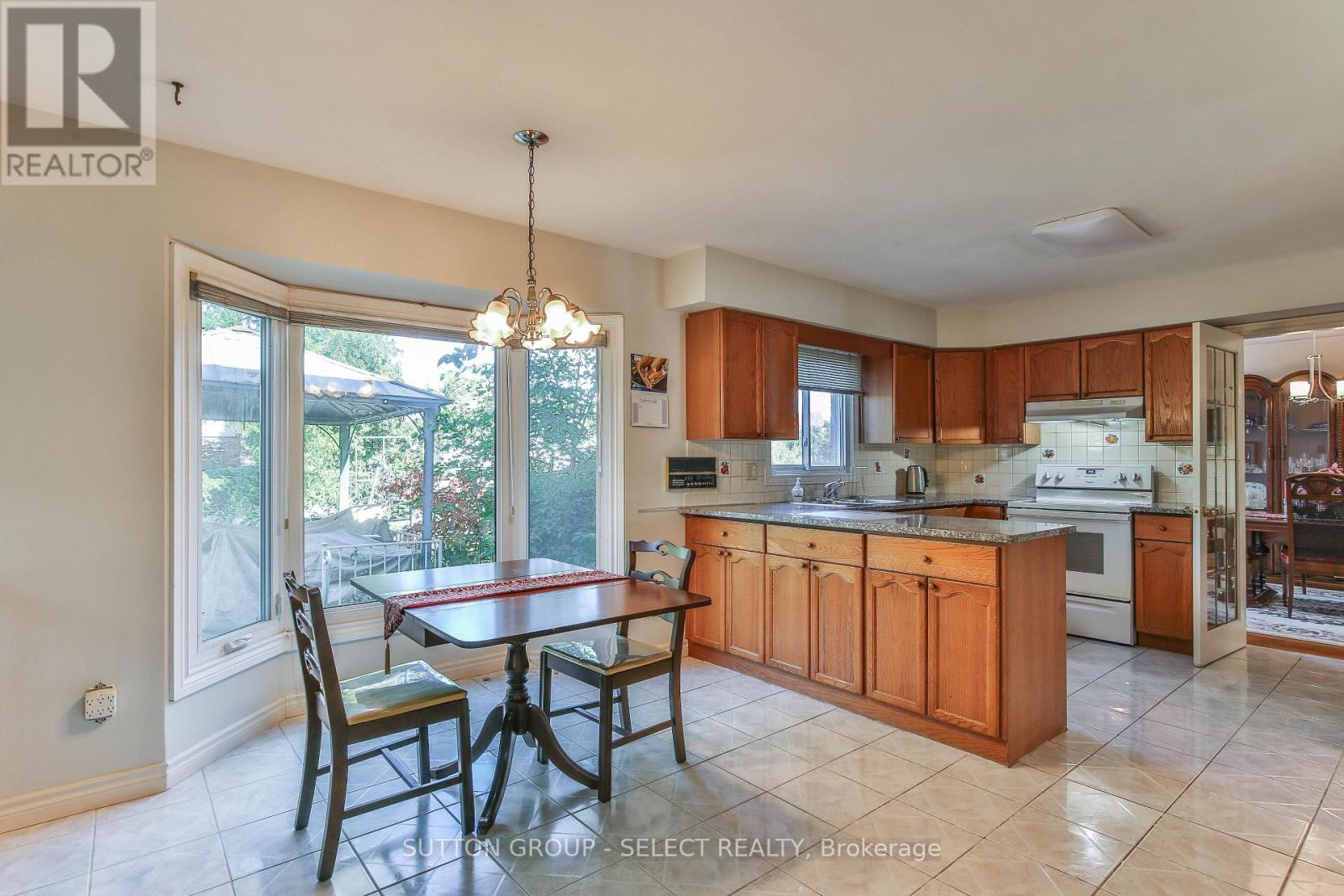 158 Ambleside Drive, London North, Ontario  N6G 4P4 - Photo 14 - X13809534