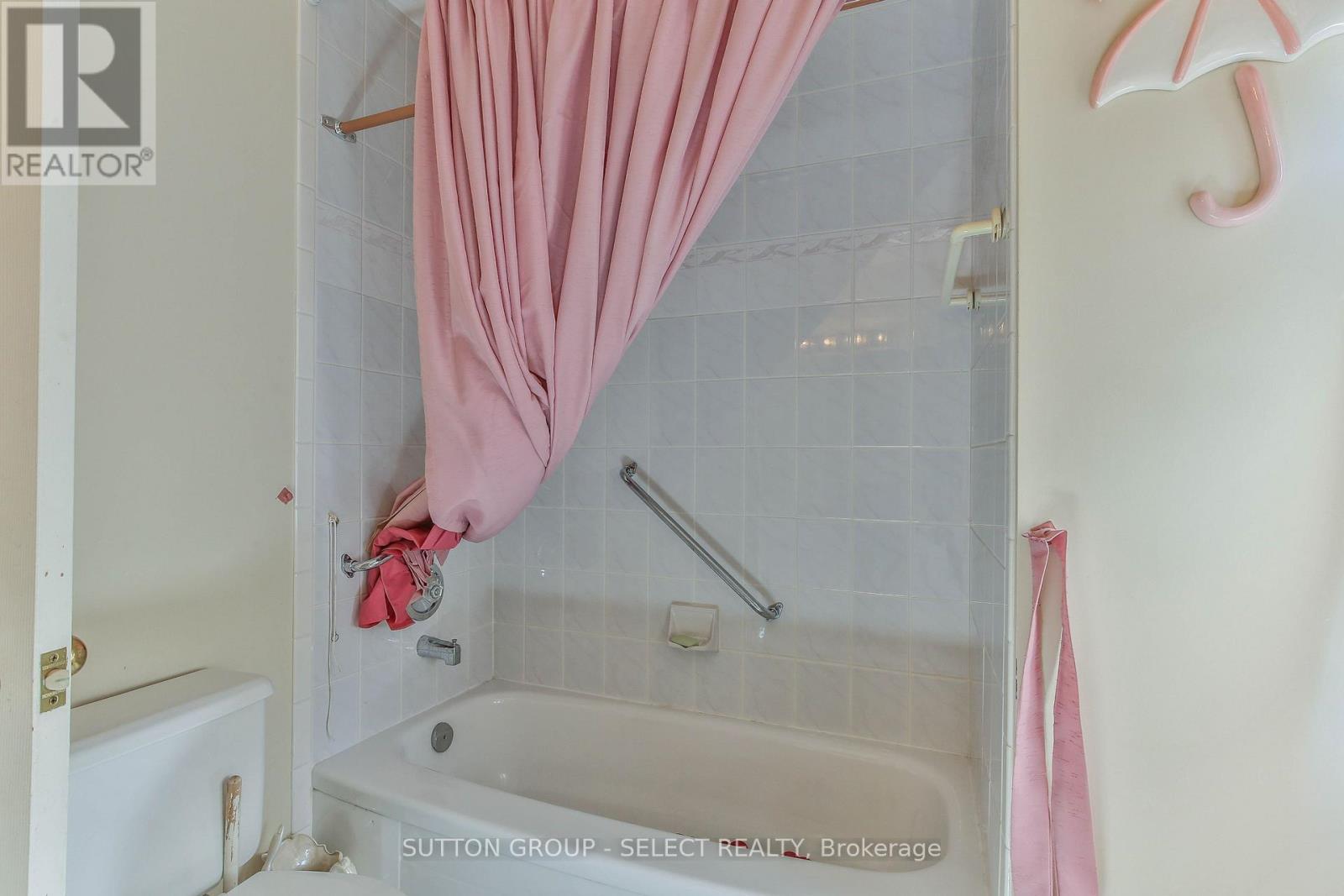 158 Ambleside Drive, London North, Ontario  N6G 4P4 - Photo 30 - X13809534