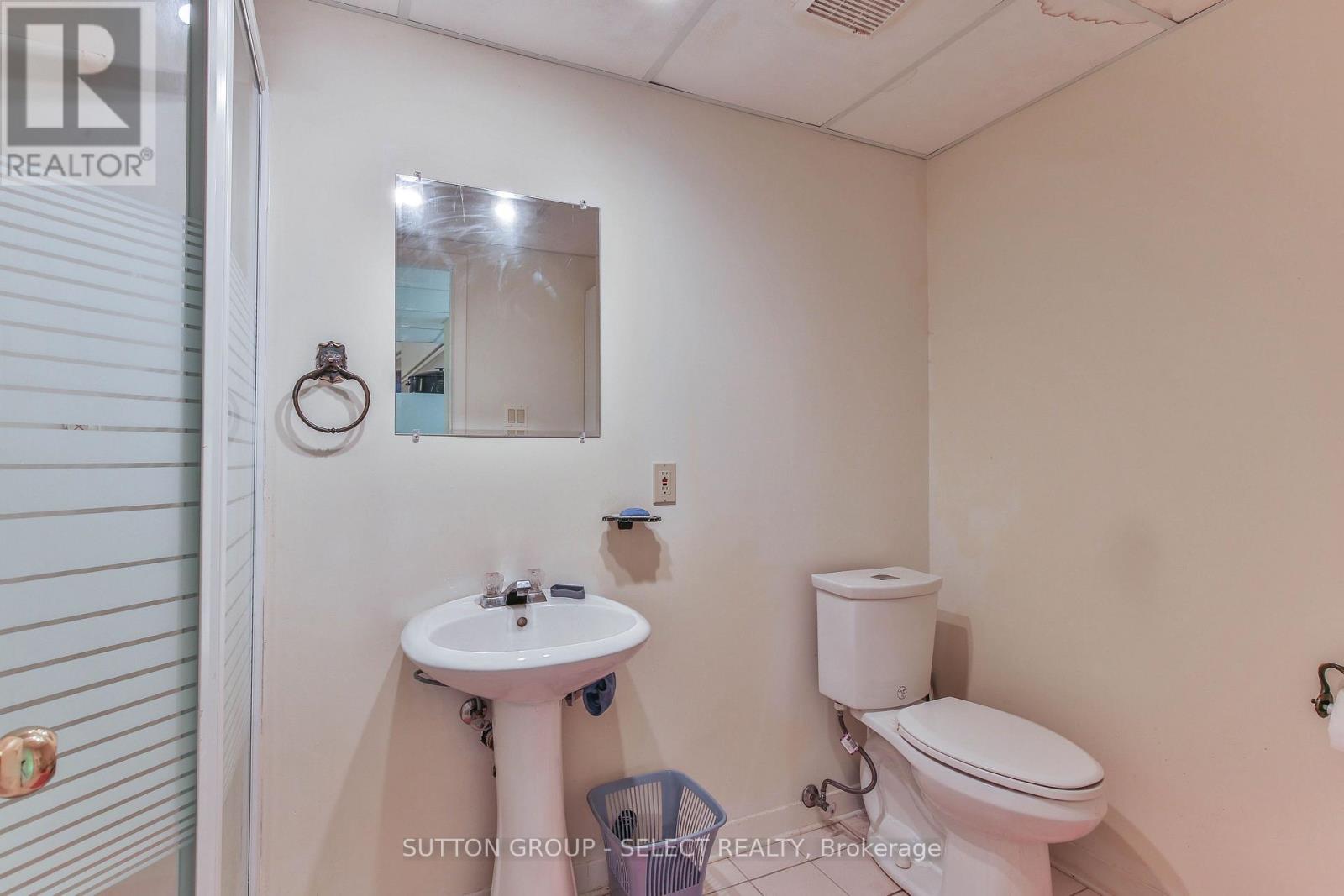 158 Ambleside Drive, London North, Ontario  N6G 4P4 - Photo 37 - X13809534
