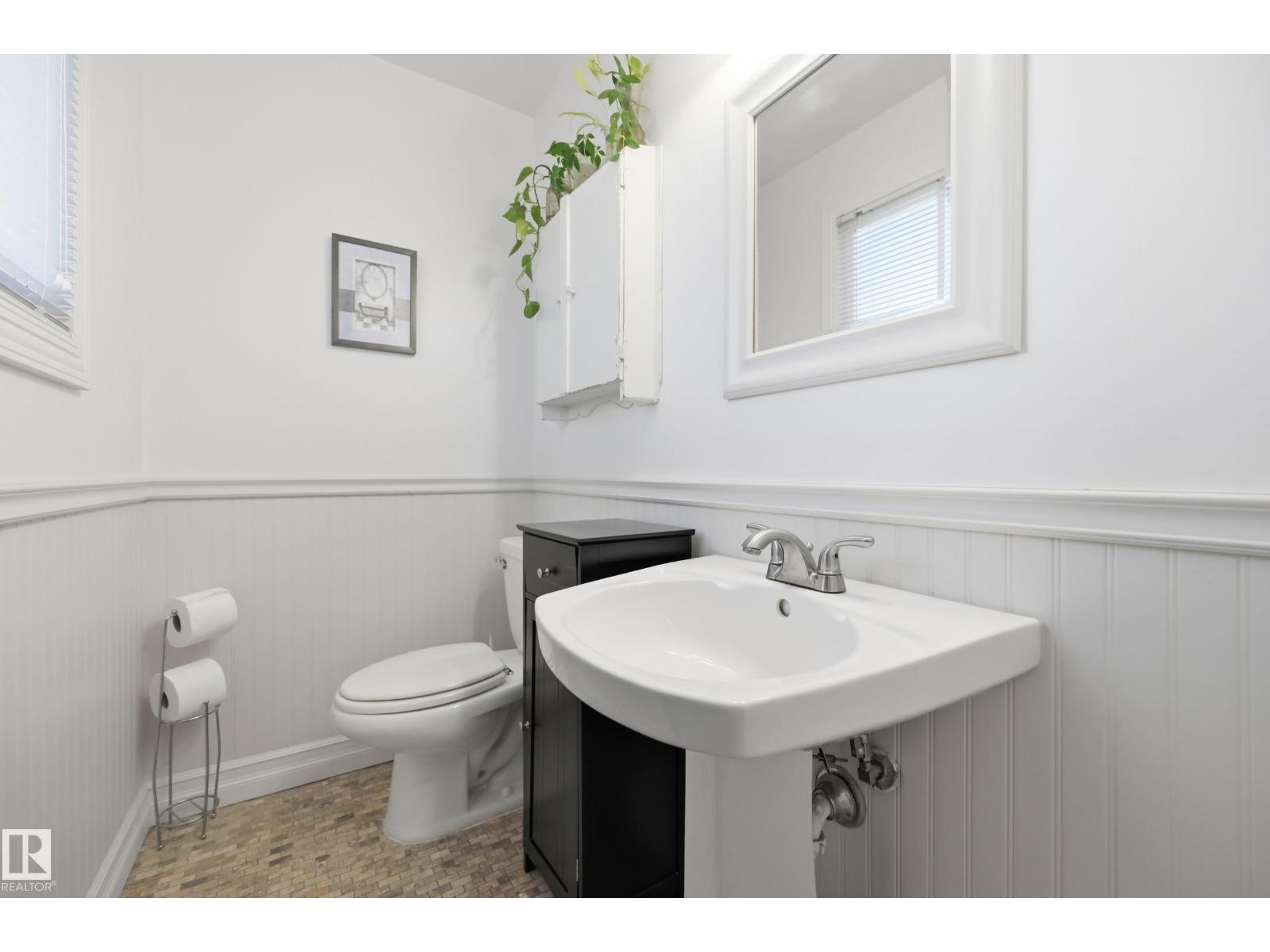 3523 106 ST NW photo 26