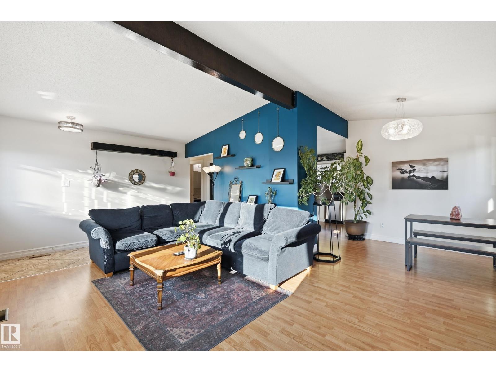 3523 106 ST NW photo 8