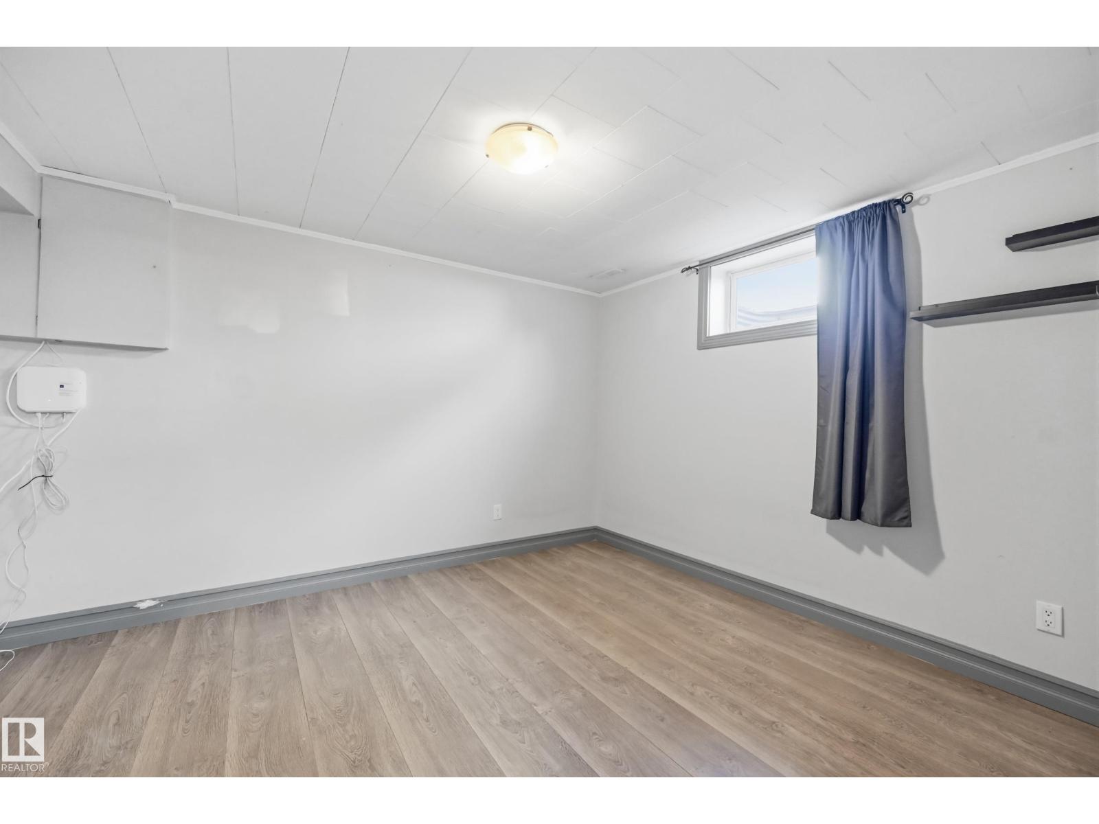 3523 106 ST NW photo 36