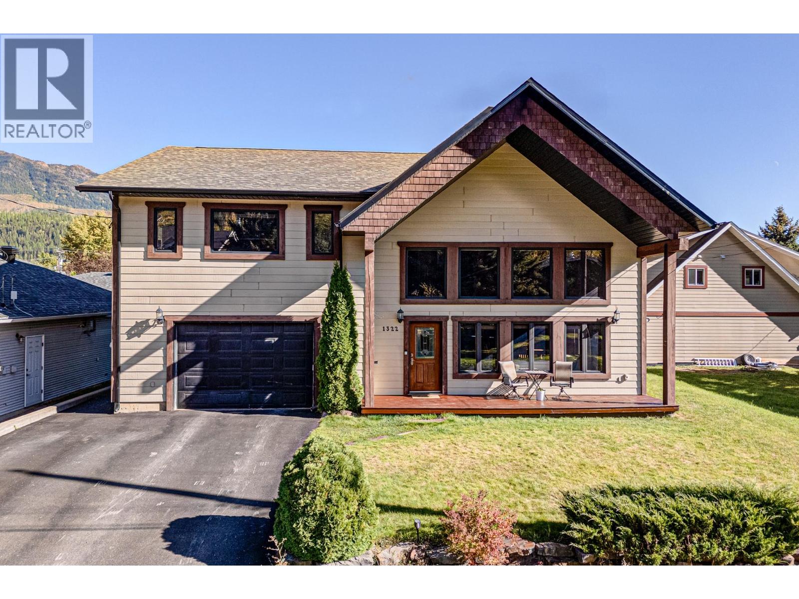 1322 11th Avenue, Fernie, British Columbia