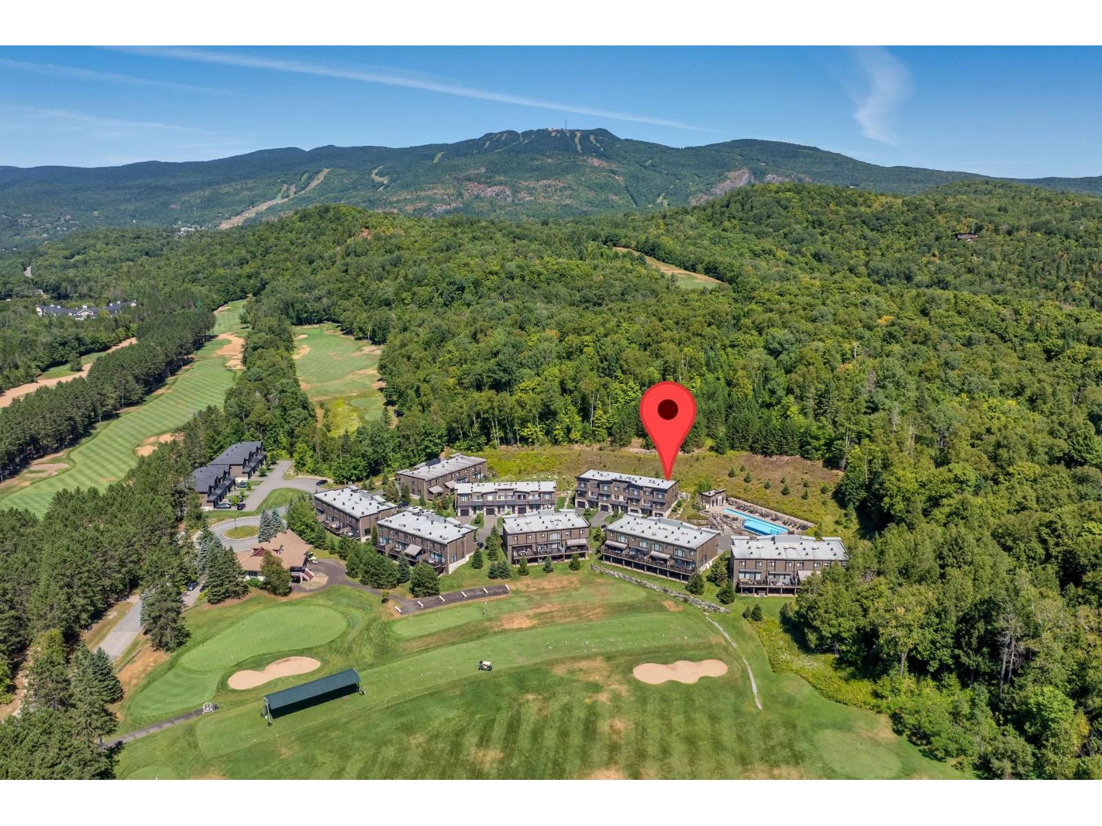 711 Allée de l'Académie Mont-Tremblant Quebec Canada J8E0K4 2