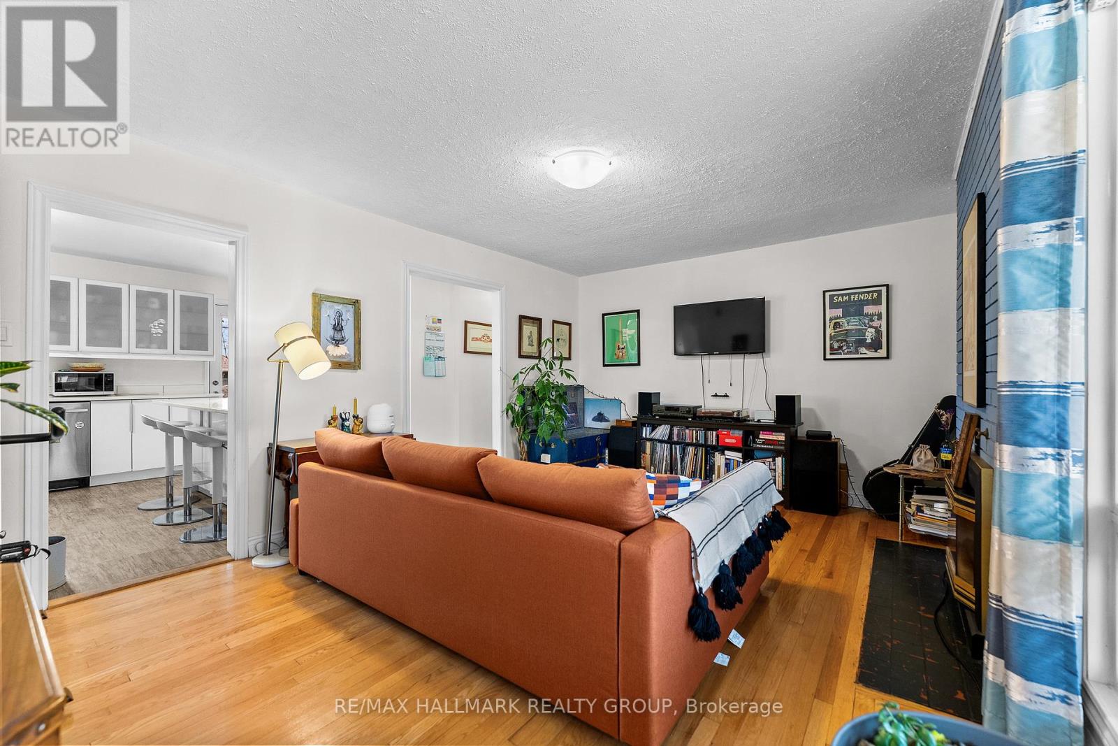 1318 Avenue Q, Ottawa, Ontario  K1G 0B6 - Photo 4 - X13809456