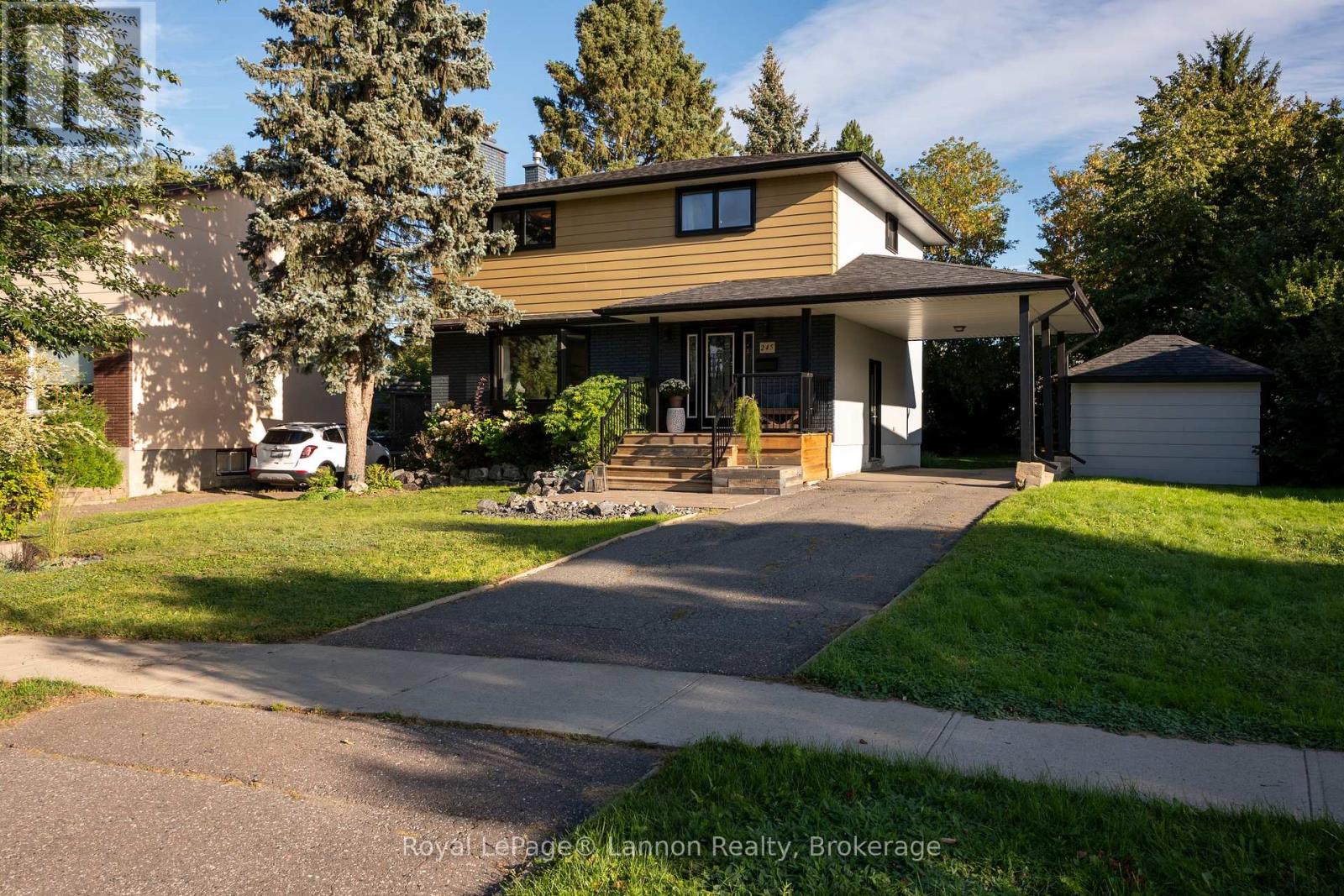 245 MCCOMBER CRESCENT, Thunder Bay, Ontario