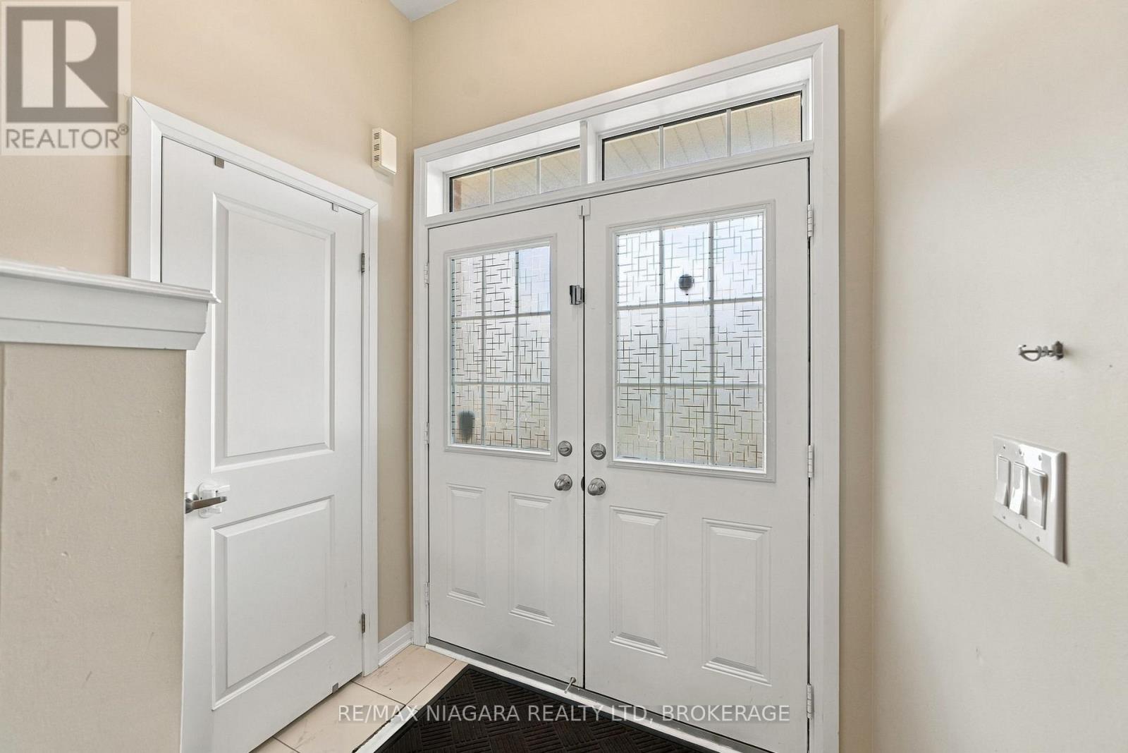 4032 Fracchioni Drive, Lincoln, Ontario  L3J 0R6 - Photo 3 - X13809370