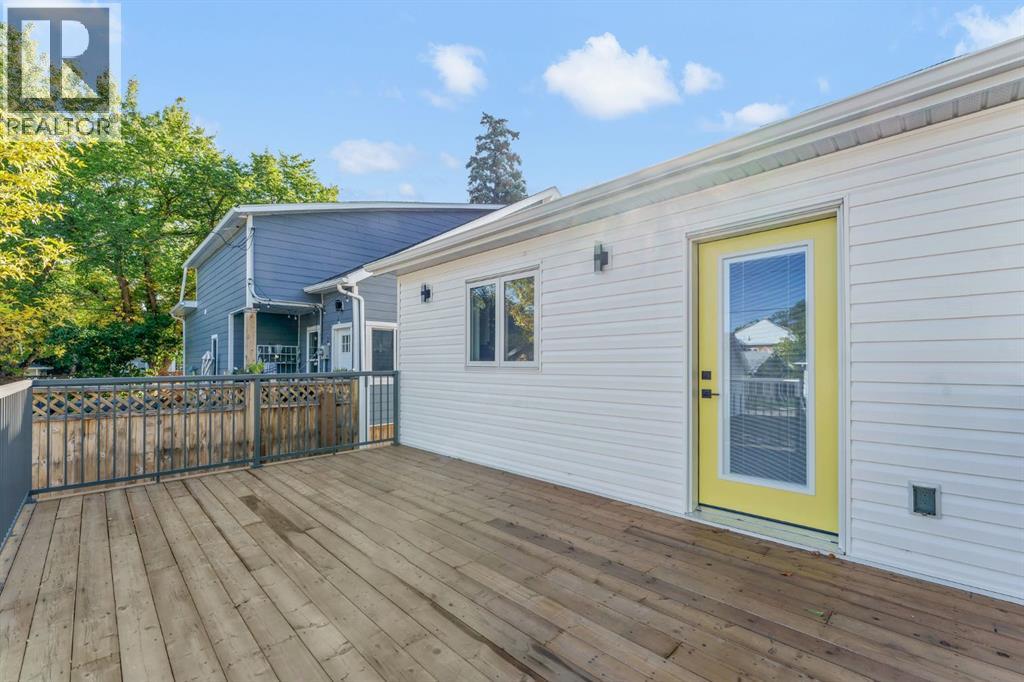 452 Cambridge Street SE photo 32