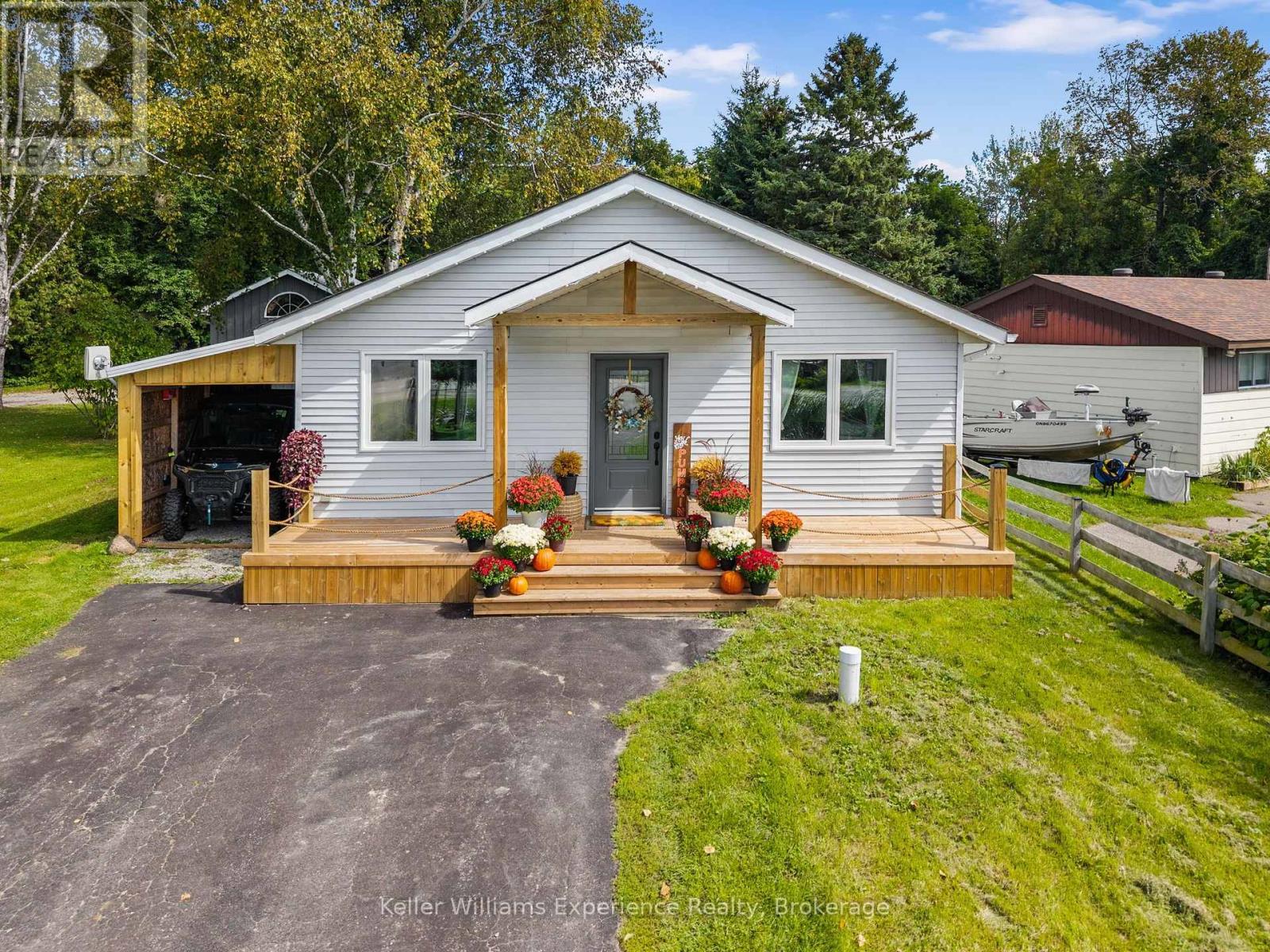 5691 PENETANGUISHENE ROAD, Springwater, Ontario