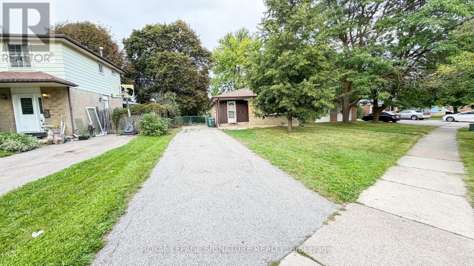 14 Pennywood Road, Brampton, Ontario  L6V 2J7 - Photo 2 - W13791284