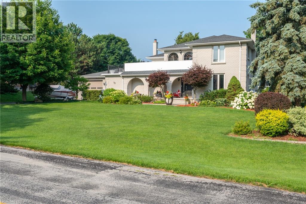 15 Marquette Drive, Kitchener, Ontario  N2P 2H2 - Photo 2 - 40865146