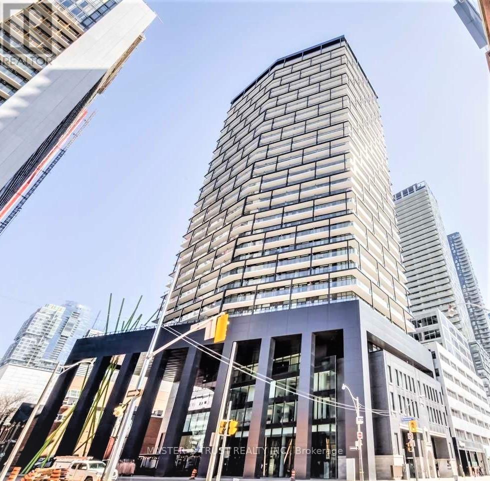 809 - 125 PETER STREET, Toronto, Ontario
