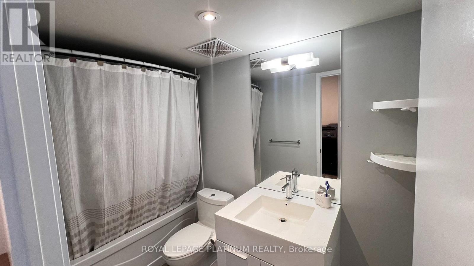 1510 - 25 Capreol Court, Toronto, Ontario  M5V 3Z7 - Photo 6 - C13809298