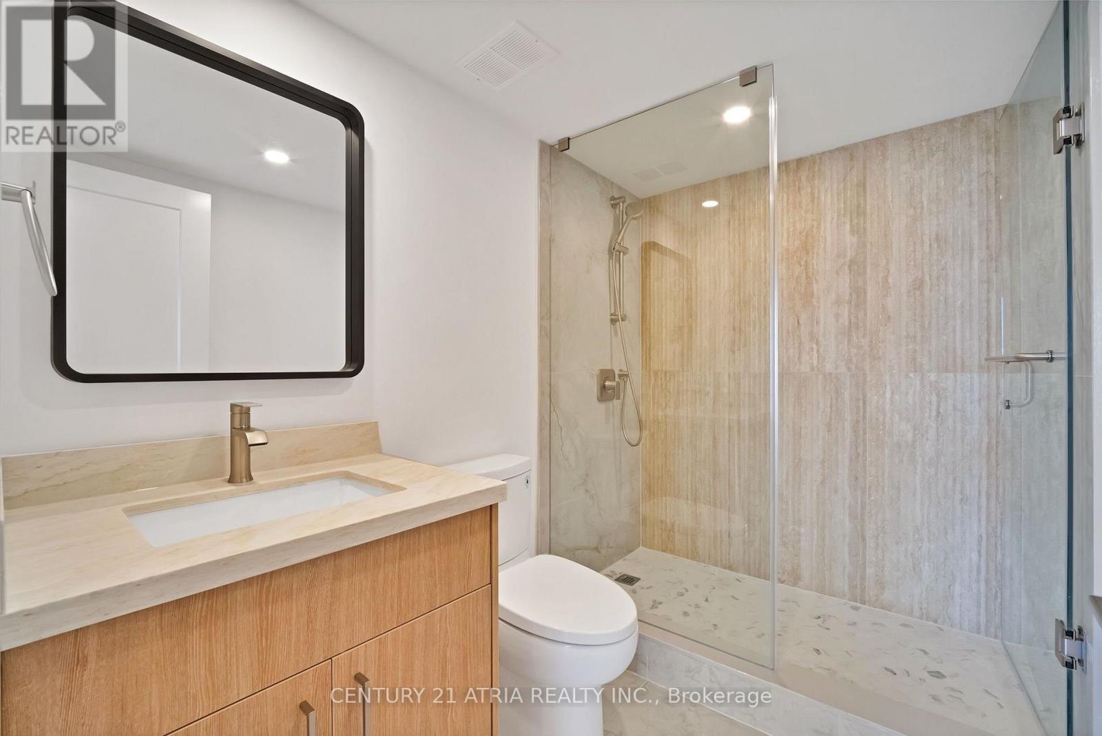 1004 - 33 Harbour Square, Toronto, Ontario  M5J 2G2 - Photo 28 - C13809300