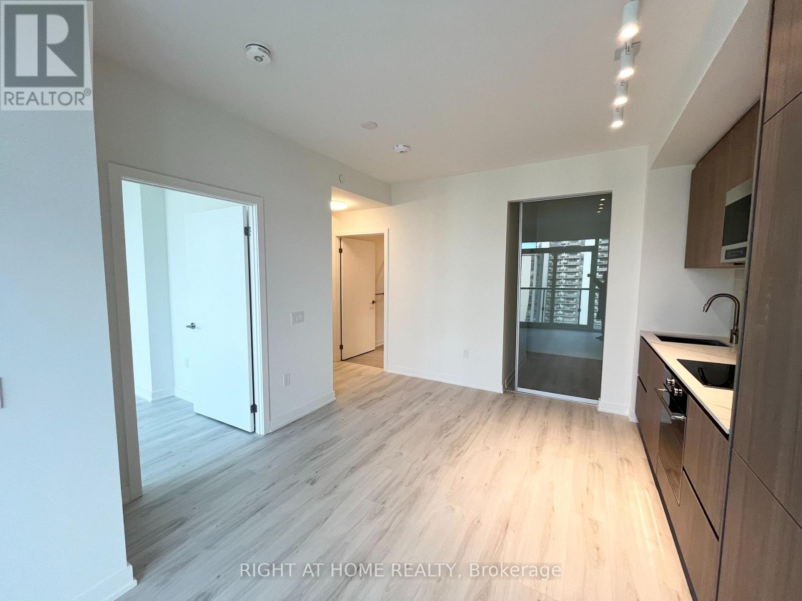 1801n - 120 Broadway Avenue, Toronto, Ontario  M4P 0E9 - Photo 8 - C13809406