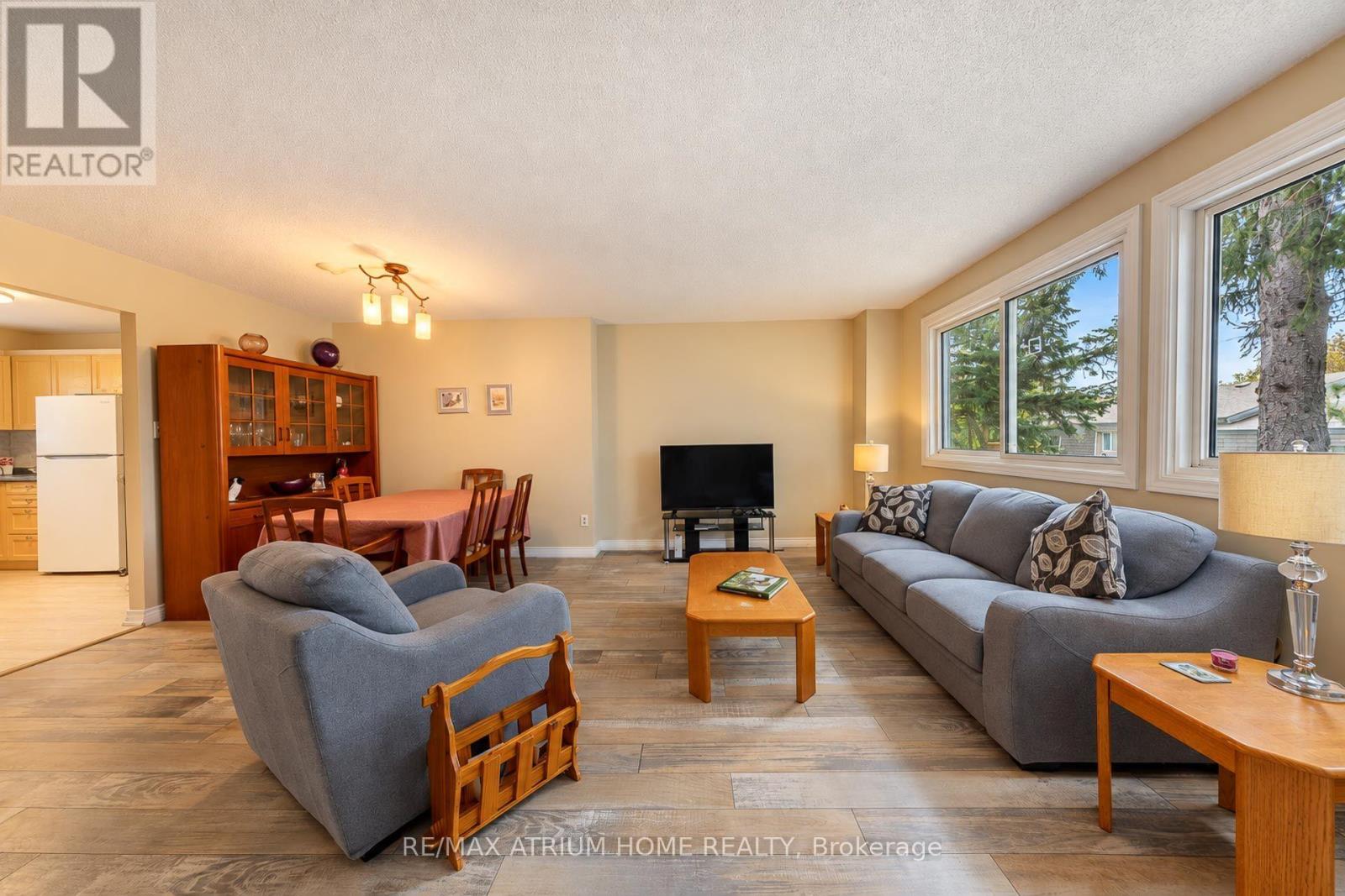 38 Purple Sageway, Toronto, Ontario  M2H 2Z5 - Photo 18 - C13809432