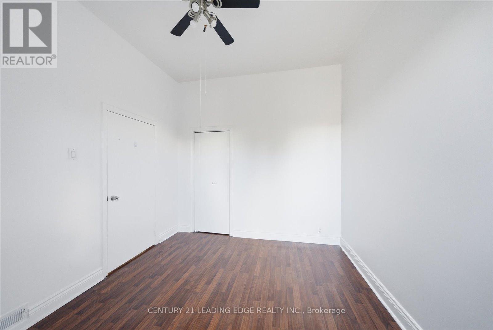 30 Ulster Street, Toronto, Ontario  M5S 1E3 - Photo 16 - C13809482