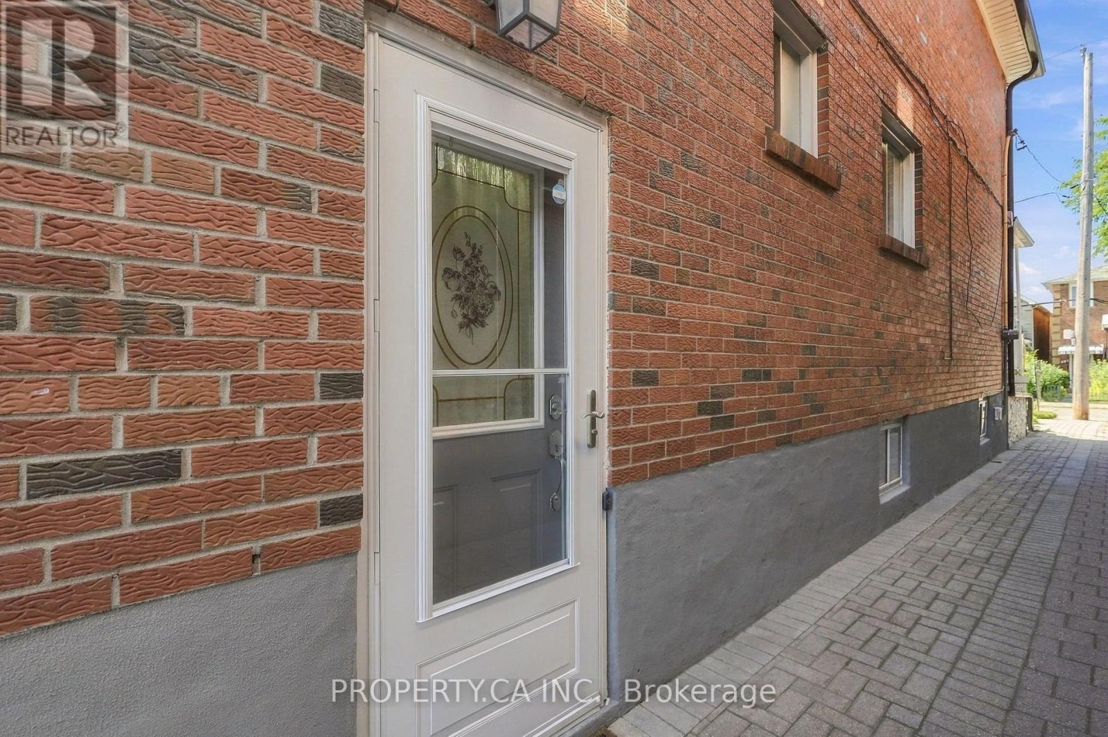 581a Delaware Avenue, Toronto, Ontario  M6H 2V3 - Photo 32 - C13809522