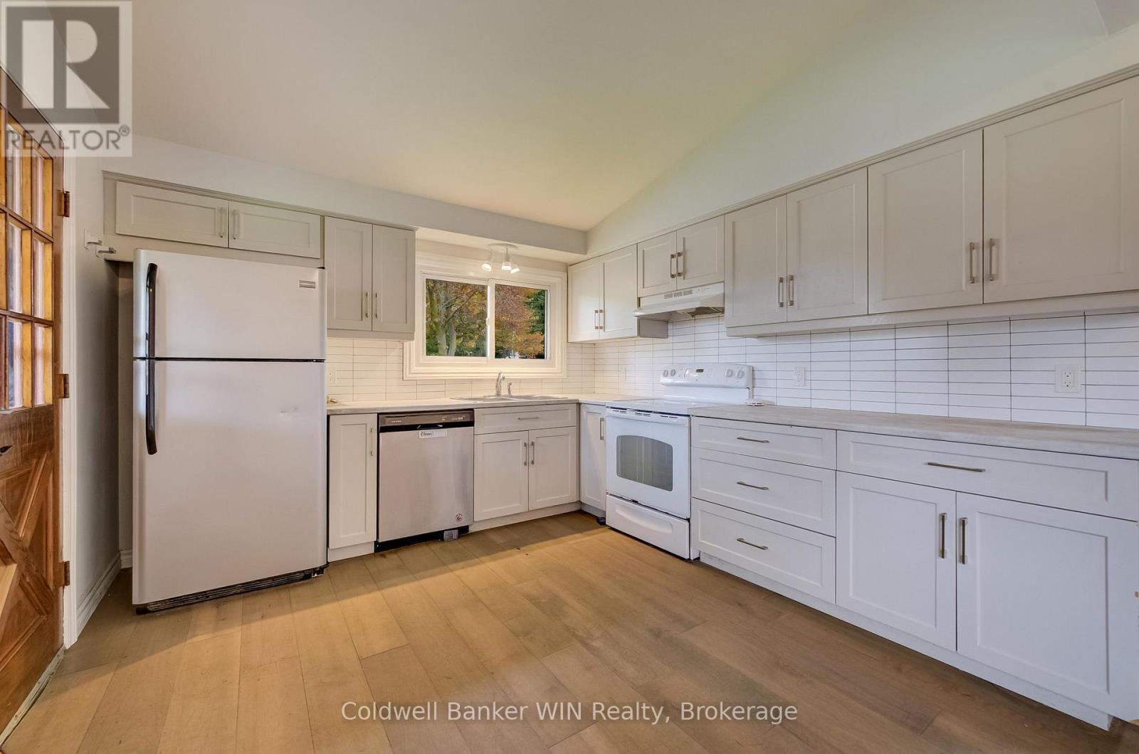 456 Queen Street W, Wellington North, Ontario  N0G 2L3 - Photo 11 - X13809454