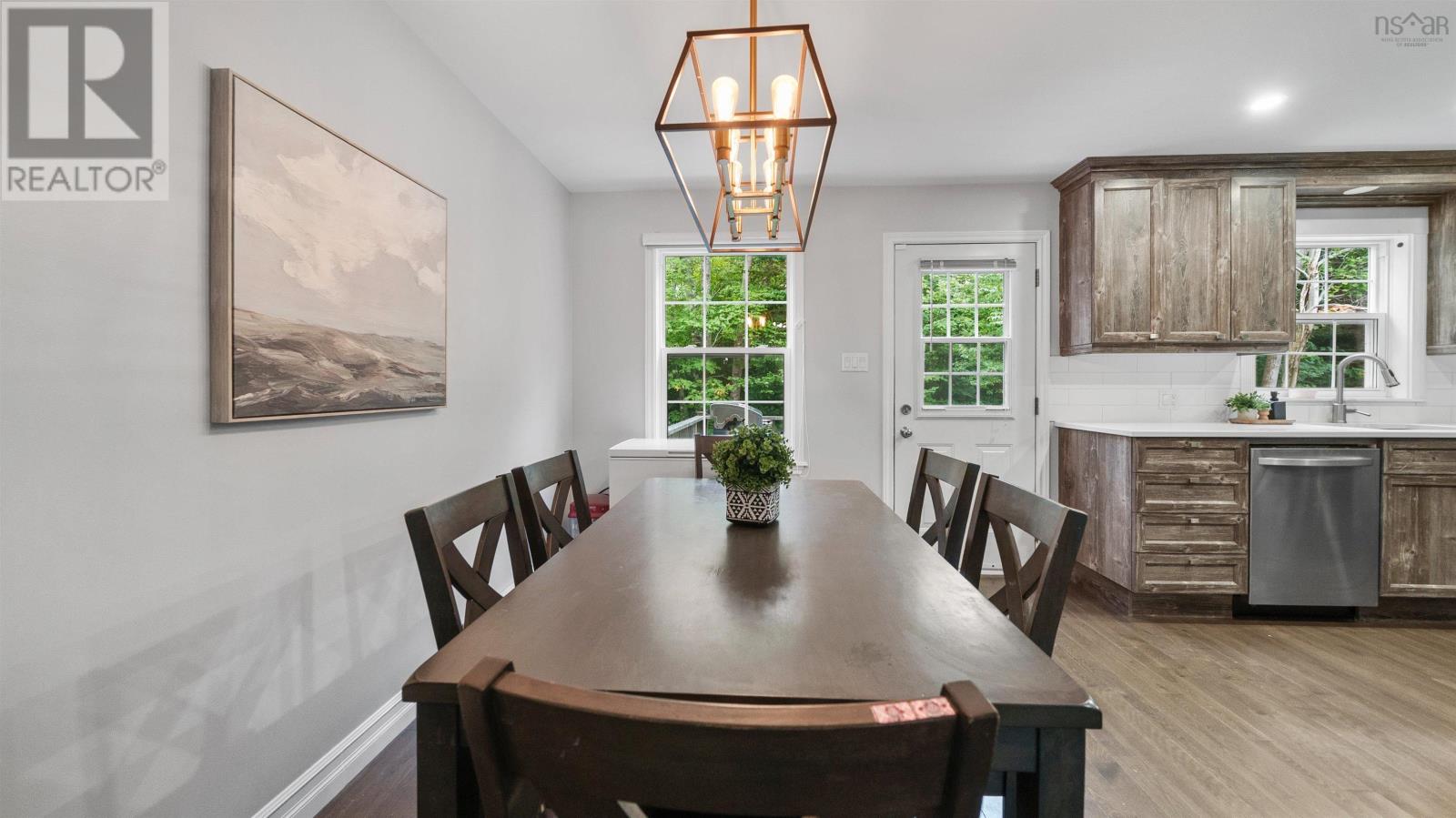12 Maplewood Drive photo 9