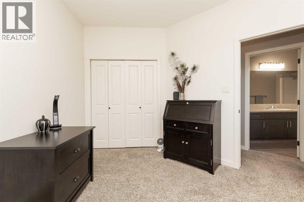 634 Canyonview Landing W