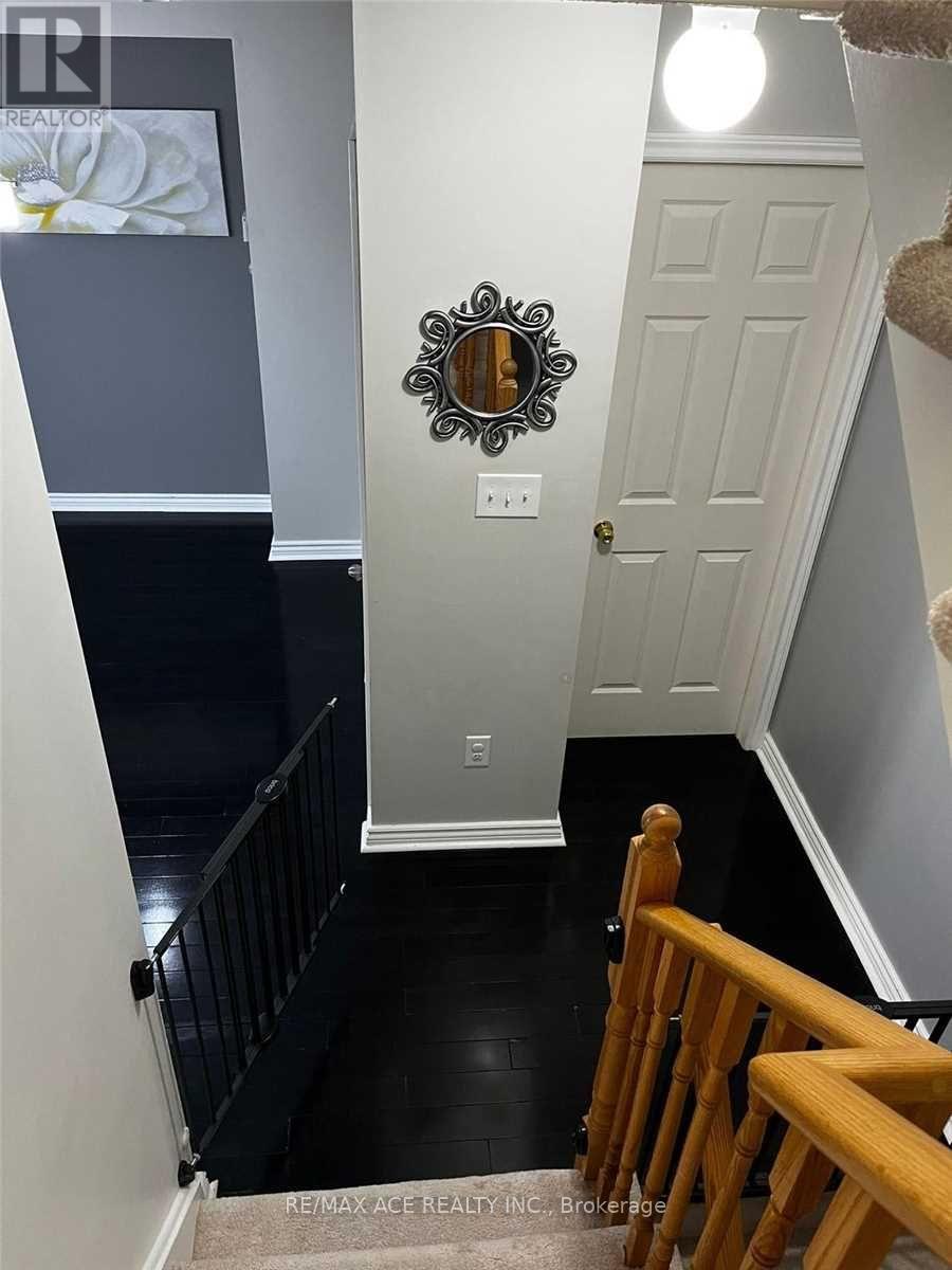 42 Linnell Street, Ajax, Ontario  L1Z 0K8 - Photo 4 - E13809220