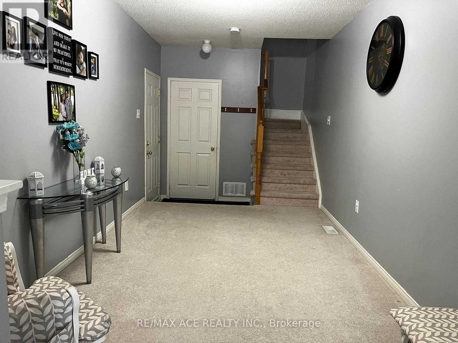 42 Linnell Street, Ajax, Ontario  L1Z 0K8 - Photo 8 - E13809220