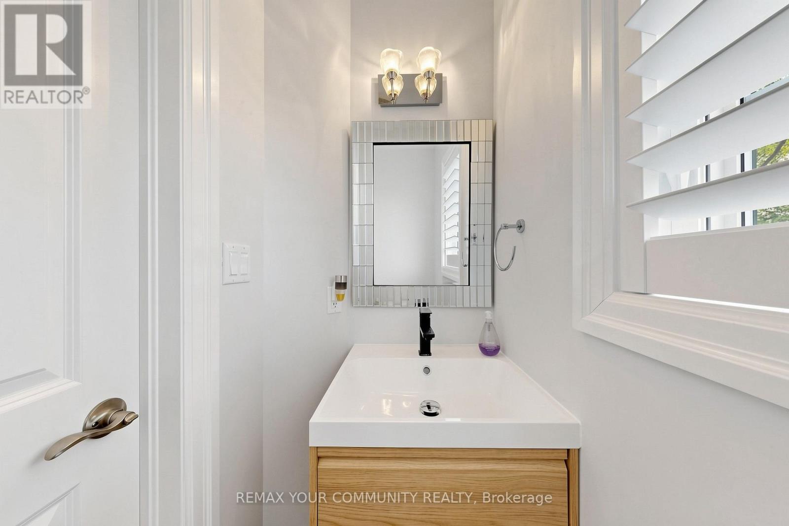 81 Galbraith Avenue, Toronto, Ontario  M4B 2B6 - Photo 18 - E13809294