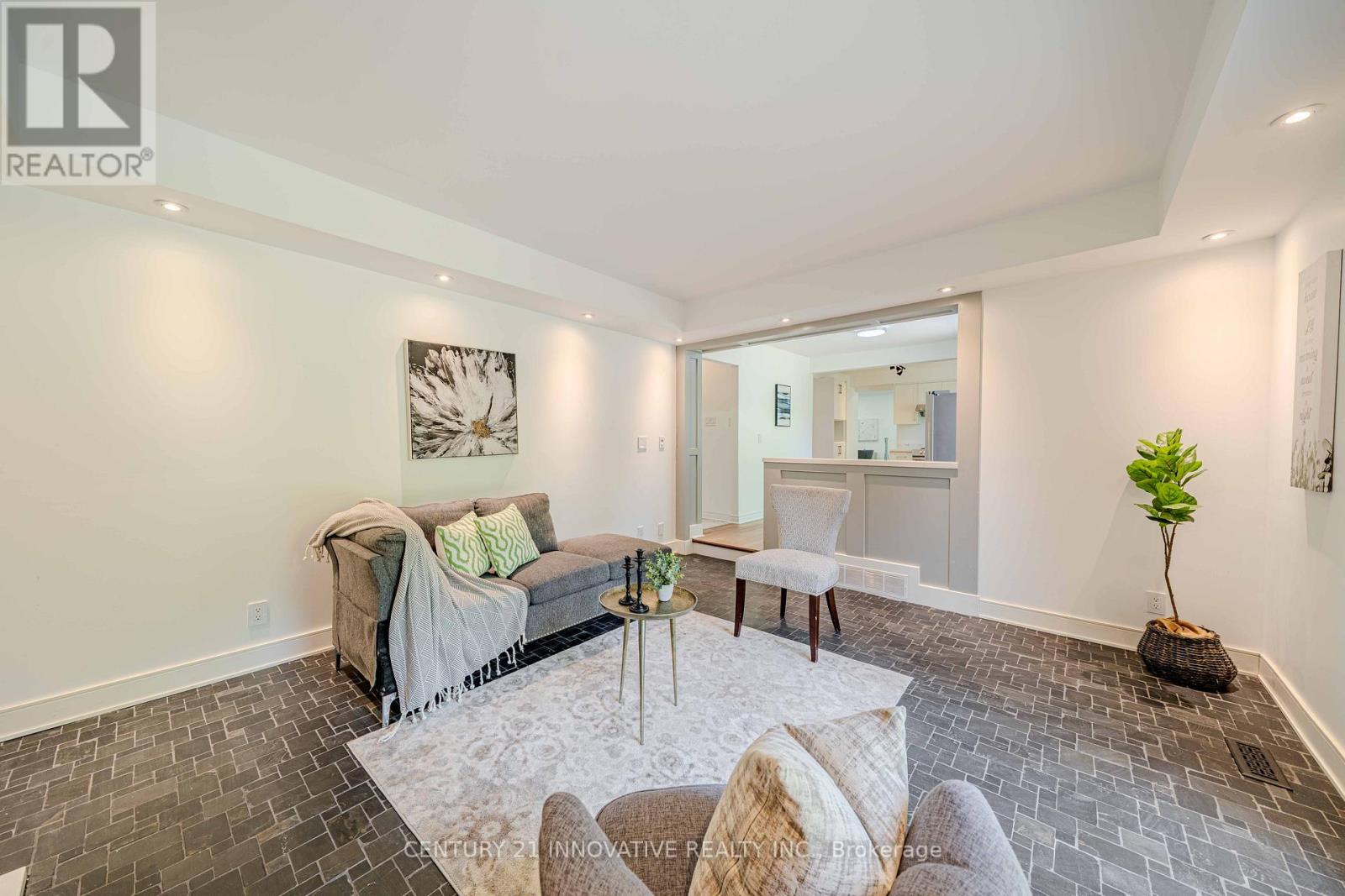 172 Lawson Road, Toronto, Ontario  M1C 2J4 - Photo 10 - E13809296