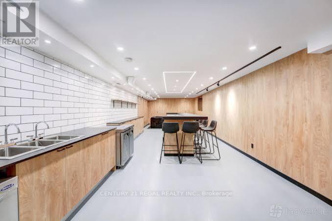 291 Coxwell Avenue, Toronto, Ontario  M4L 3B5 - Photo 3 - E13809302