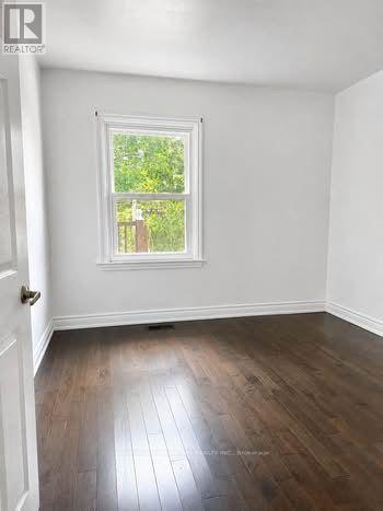 Main - 240 Parkview Hill Crescent, Toronto, Ontario  M4B 1S3 - Photo 10 - E13809328