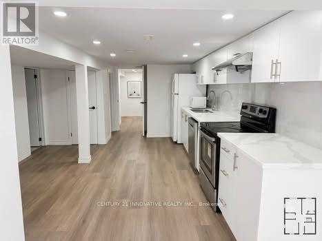 Main - 240 Parkview Hill Crescent, Toronto, Ontario  M4B 1S3 - Photo 21 - E13809328