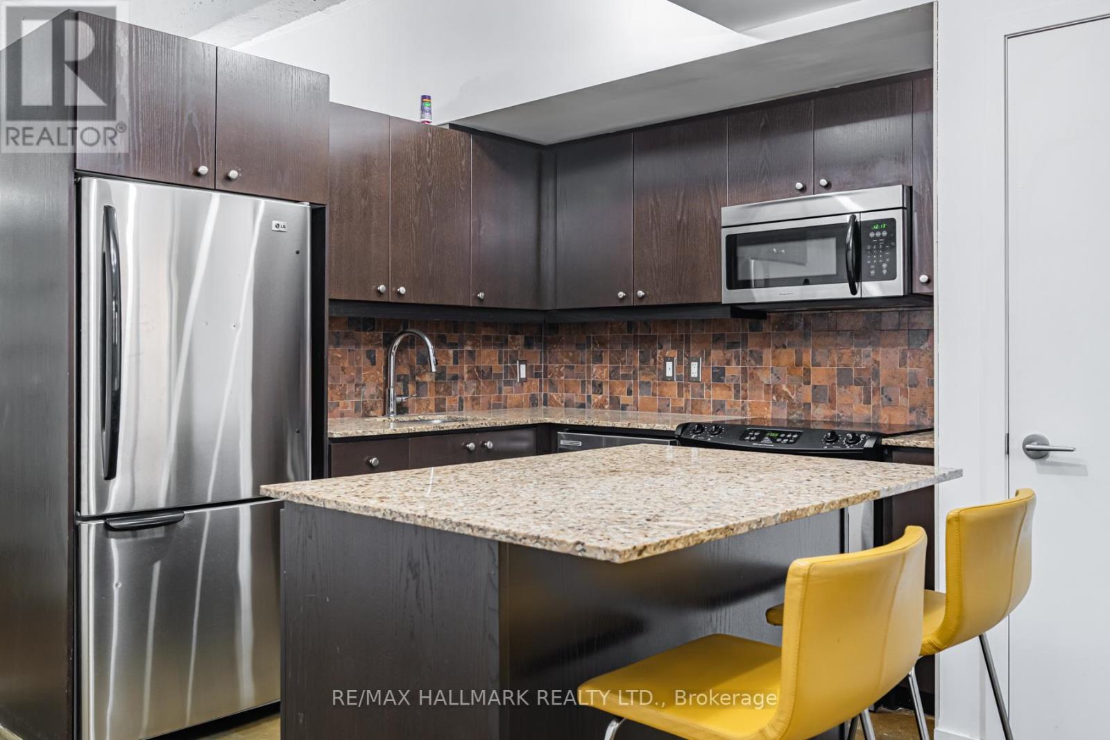 L06 - 201 Carlaw Avenue, Toronto, Ontario  M4M 2S3 - Photo 5 - E13809340