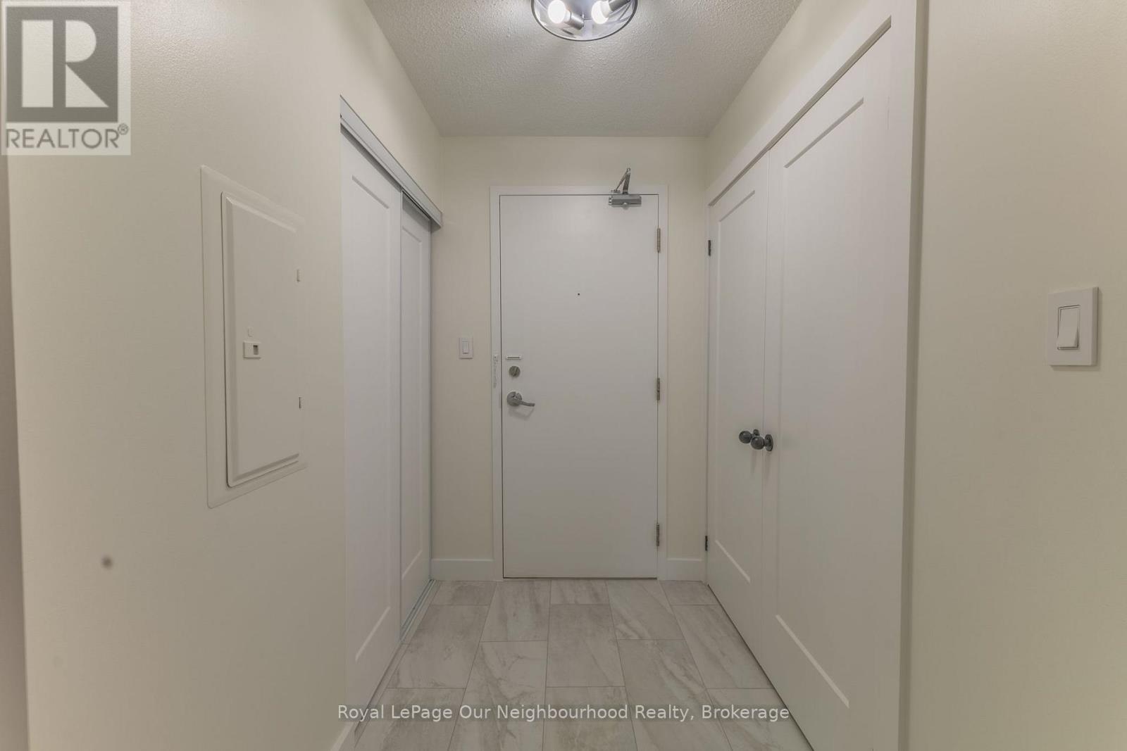 203 - 106 Aspen Springs Drive, Clarington, Ontario  L1C 5N7 - Photo 18 - E13809360