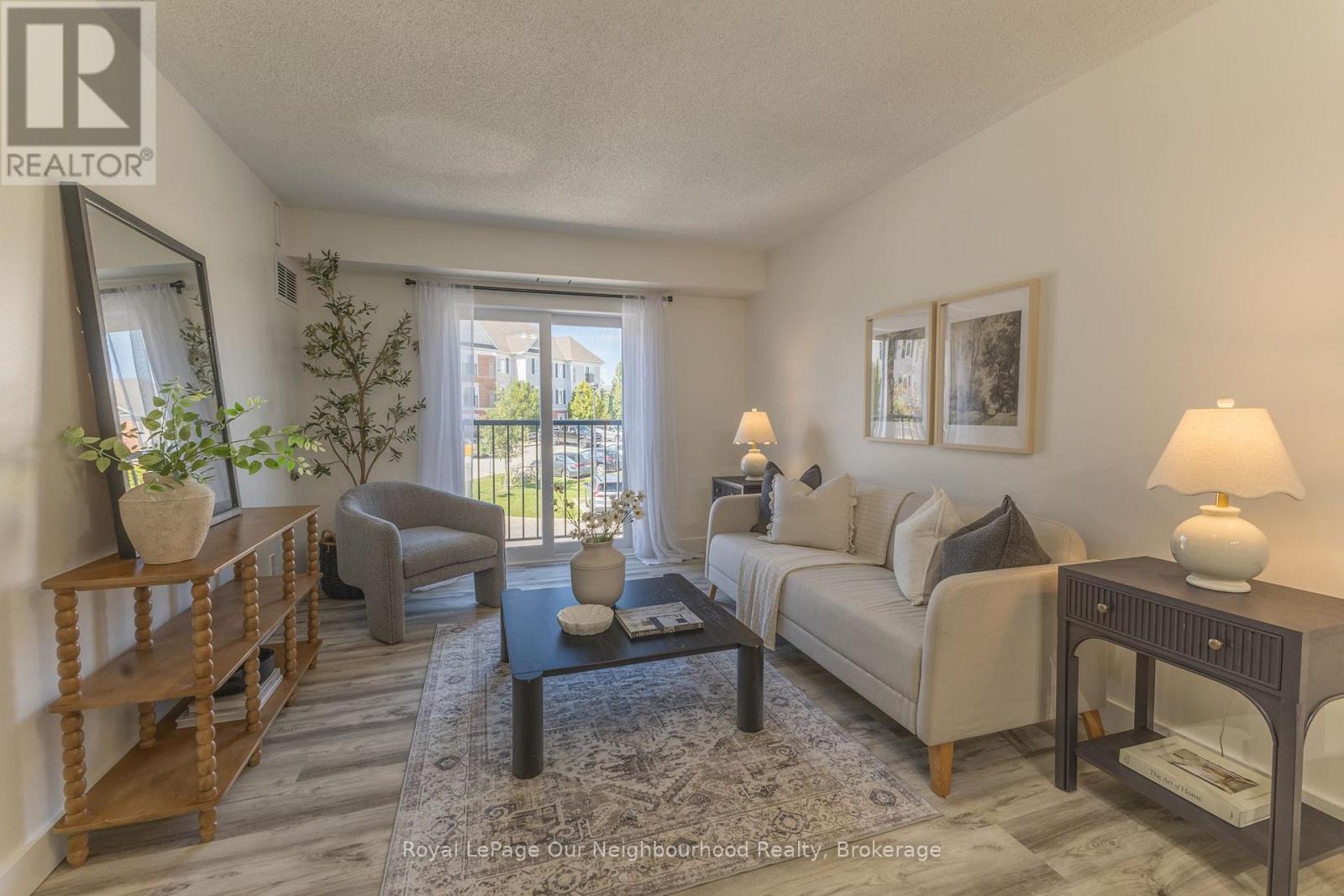 203 - 106 Aspen Springs Drive, Clarington, Ontario  L1C 5N7 - Photo 5 - E13809360