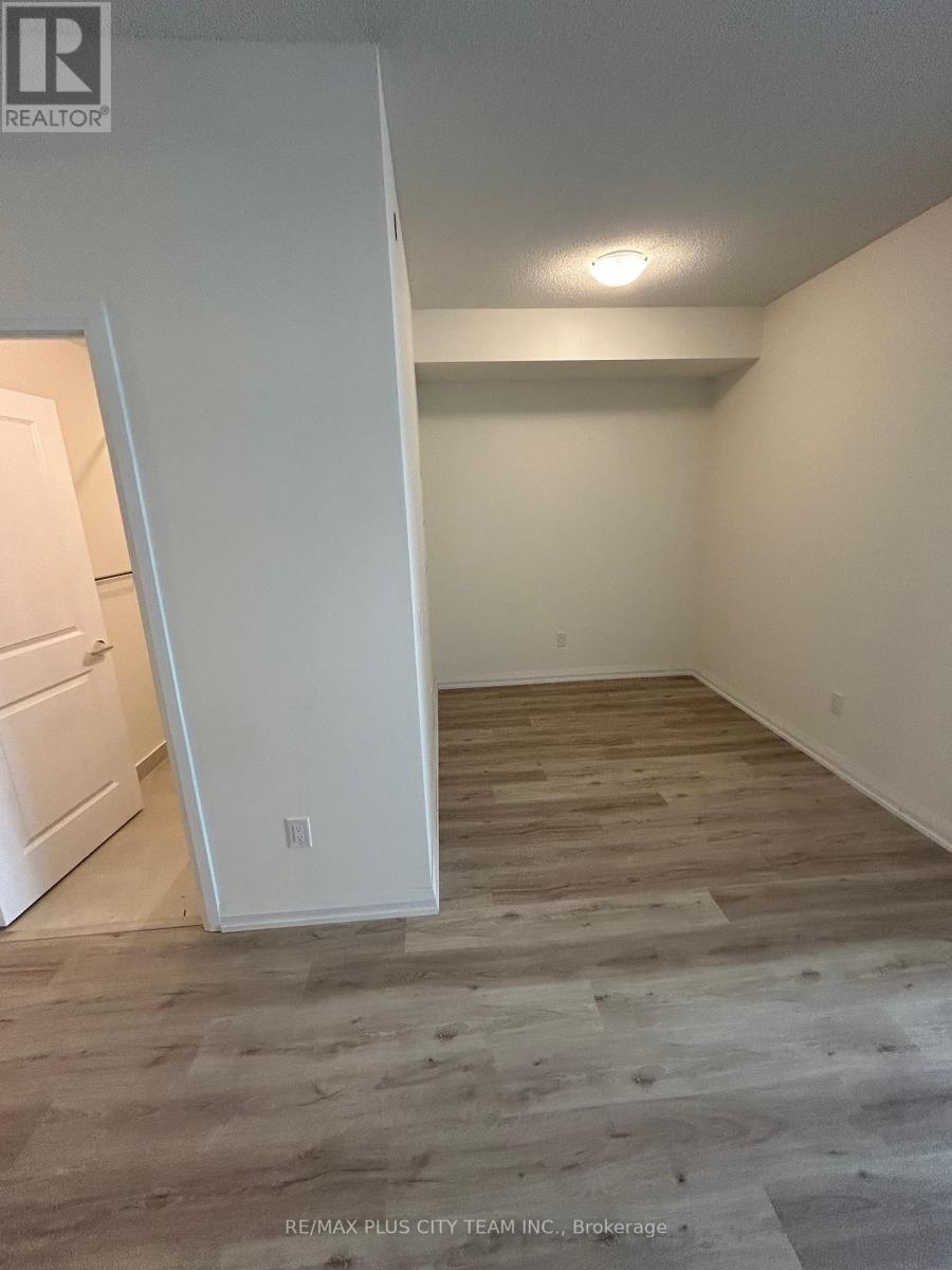 2423 - 3270 Sheppard Avenue E, Toronto, Ontario  M1T 3K3 - Photo 7 - E13809372