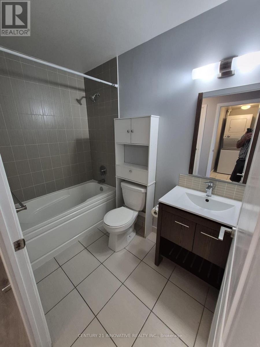 1610 - 30 Meadowglen Place, Toronto, Ontario  M1G 0A6 - Photo 14 - E13809414