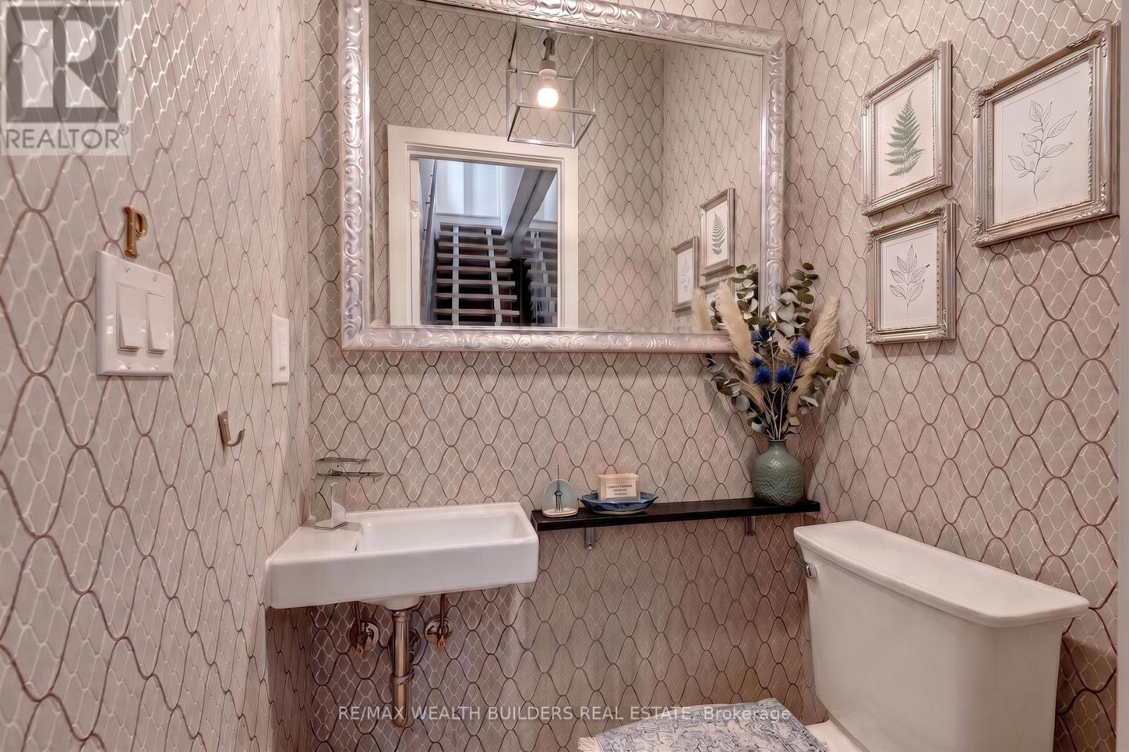 Th-07 - 837 Broadview Avenue, Toronto, Ontario  M4K 2P9 - Photo 13 - E13809466
