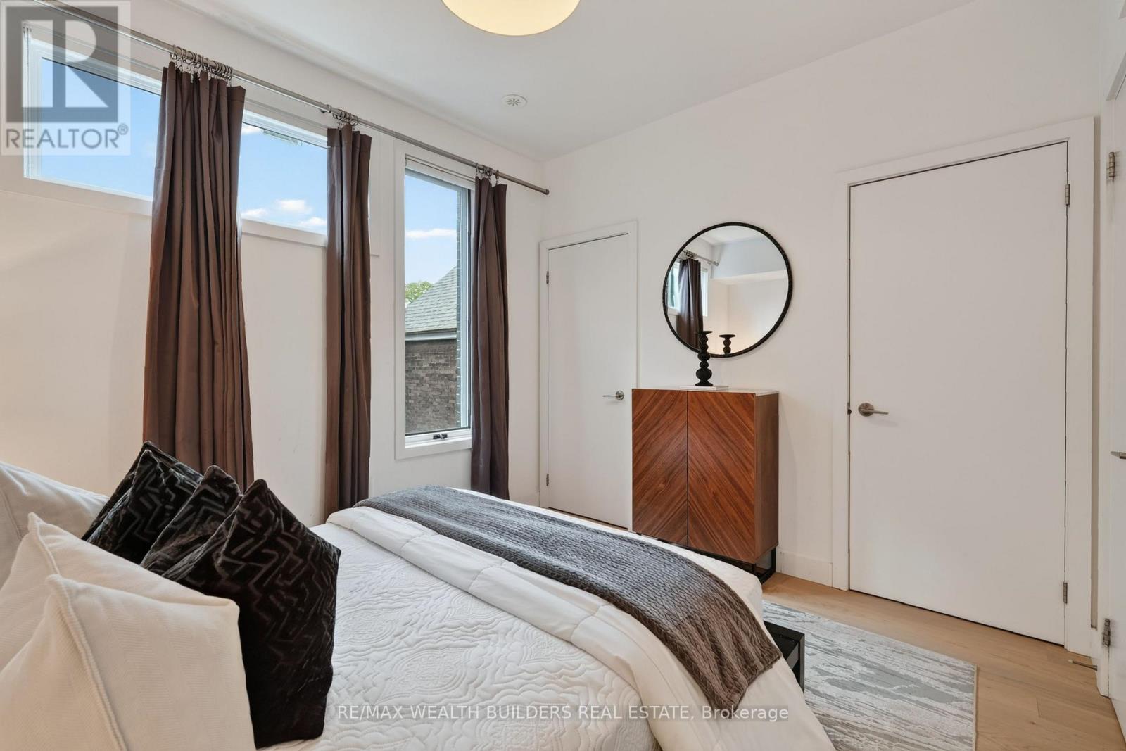 Th-07 - 837 Broadview Avenue, Toronto, Ontario  M4K 2P9 - Photo 18 - E13809466