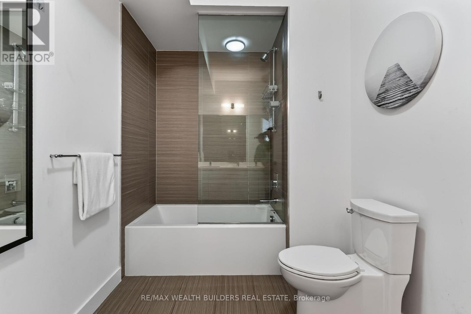 Th-07 - 837 Broadview Avenue, Toronto, Ontario  M4K 2P9 - Photo 23 - E13809466