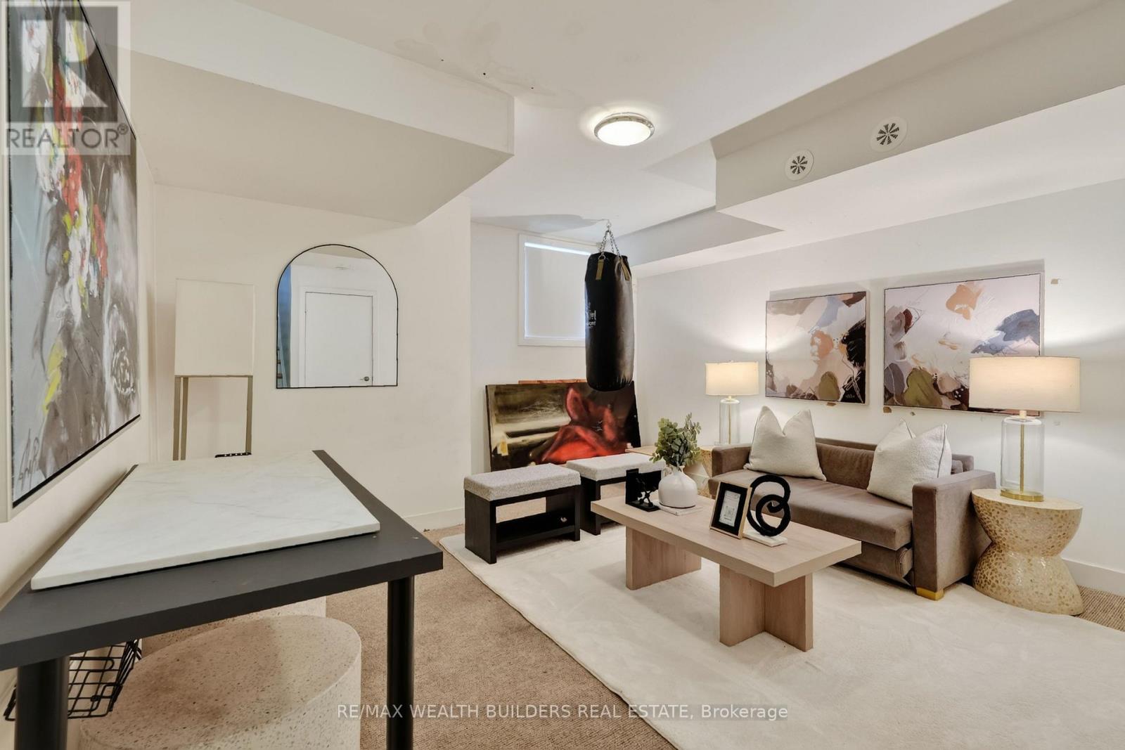 Th-07 - 837 Broadview Avenue, Toronto, Ontario  M4K 2P9 - Photo 35 - E13809466